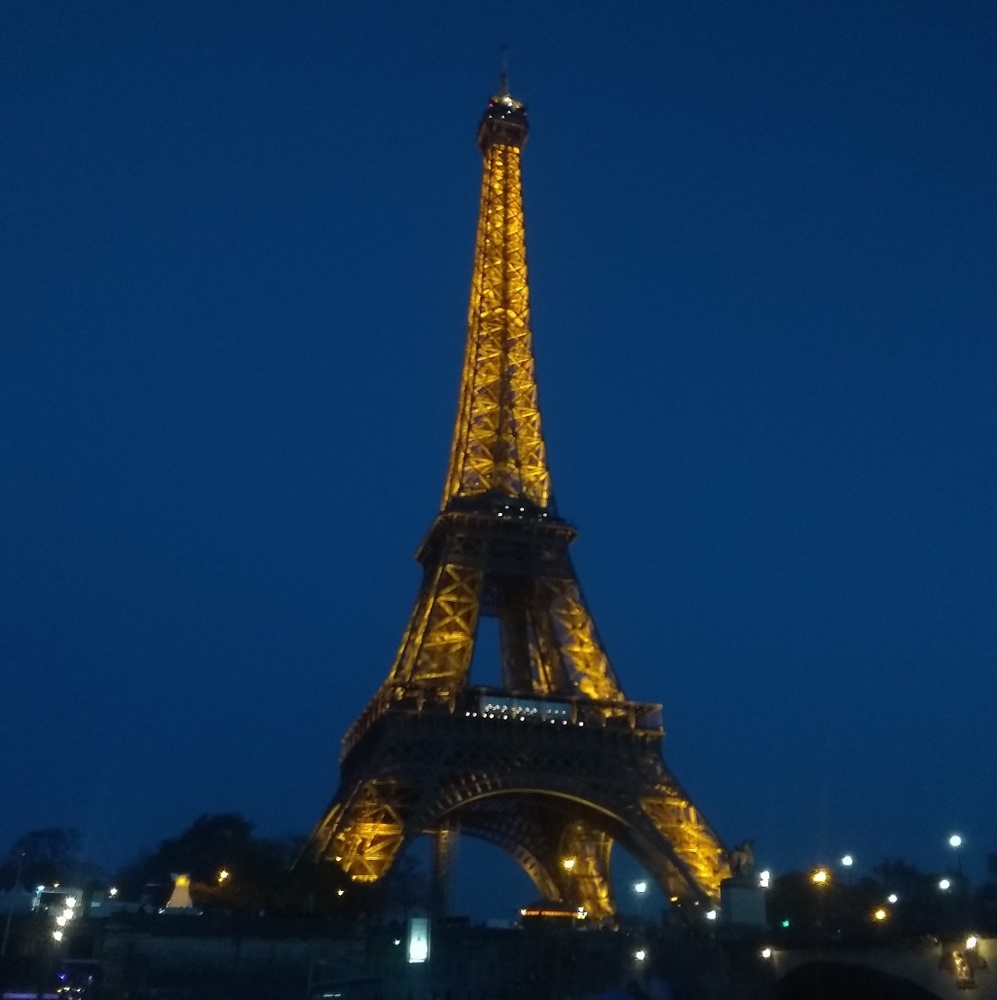 Meet your Posher, Brooke